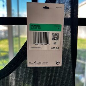 Nike Yoga Tank  XL 🖤